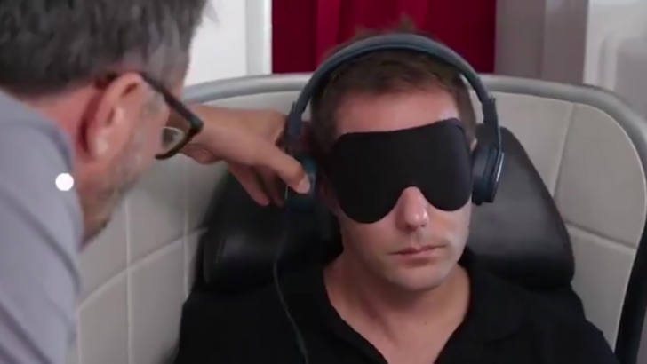 Thomas Pesquet analyse le décollage de son avion et ...